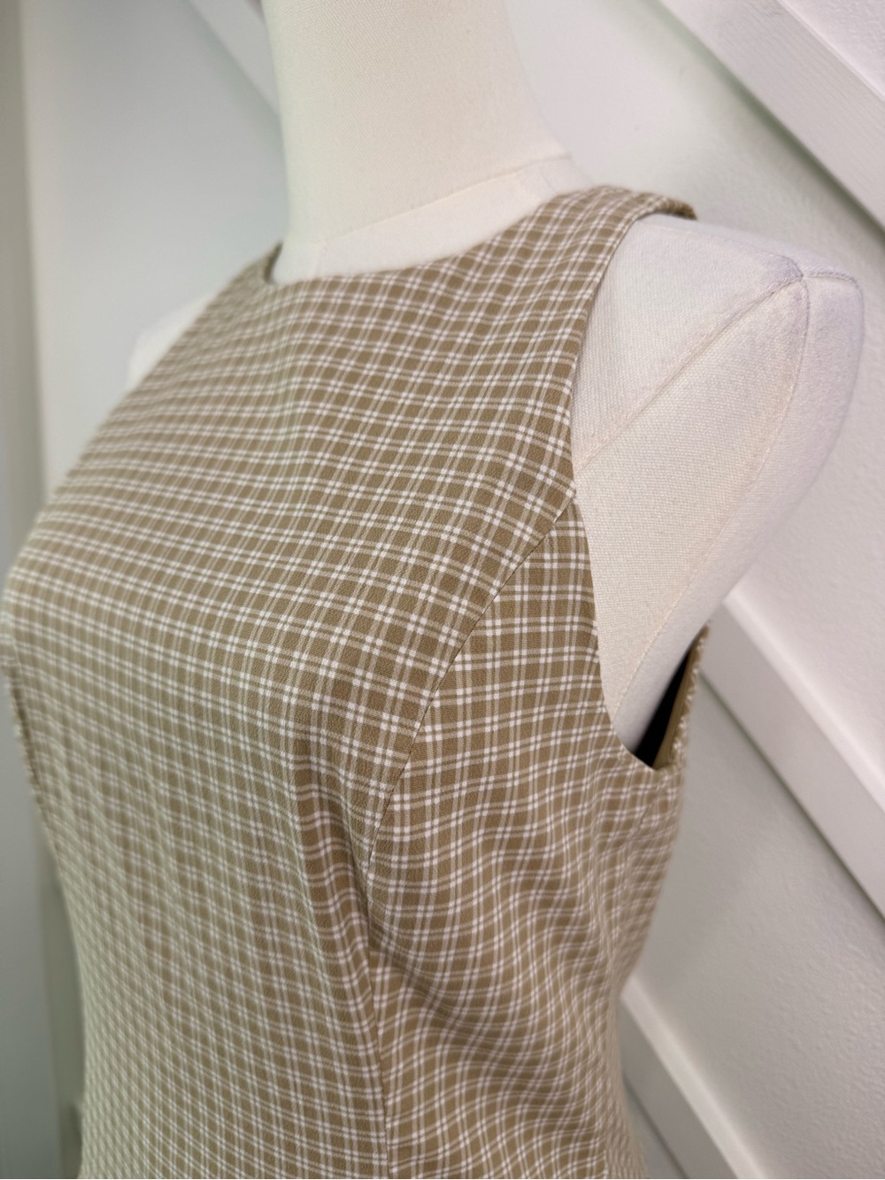 NWT Abercrombie & Fitch High Neck Drop Waist Midi Dress Light Brown Check Med - Picture 3 of 12